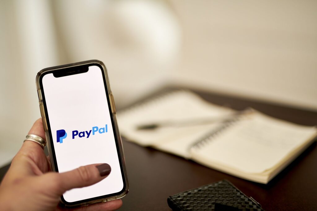 "Nuevo Reglamento del IRS: Cómo los Pagos de Venmo, PayPal y CashApp por Más de $5,000 Afectan Tus Impuestos"







